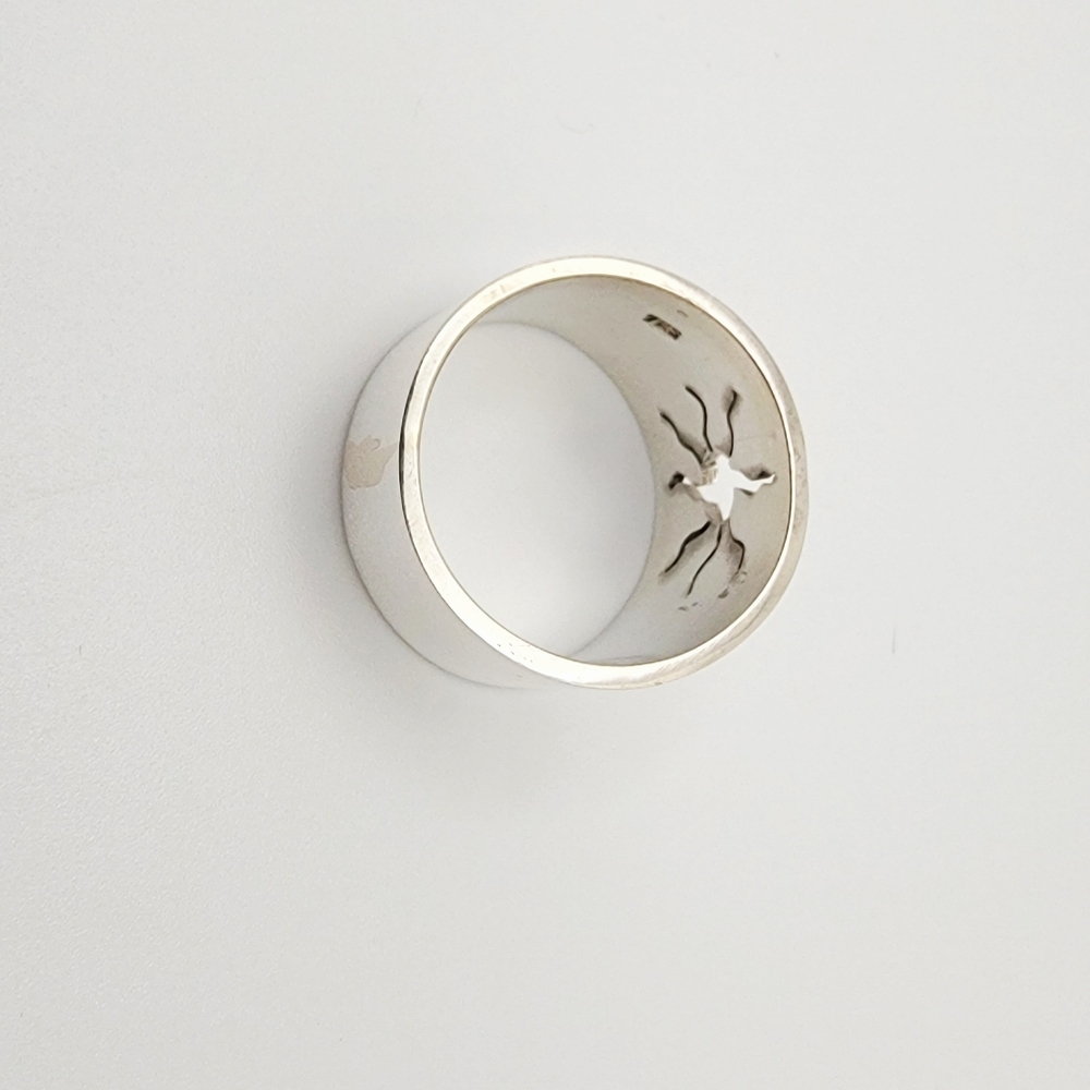 925 Sterling Silver Sunburst Size 11.5 Wide Band Ring - Picture 3 of 4